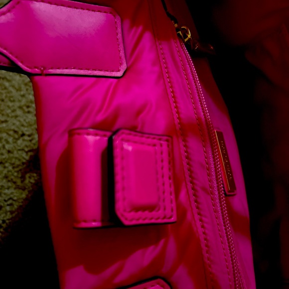 Tory Burch Ella Mini Puffer Tote - Picture 5 of 6